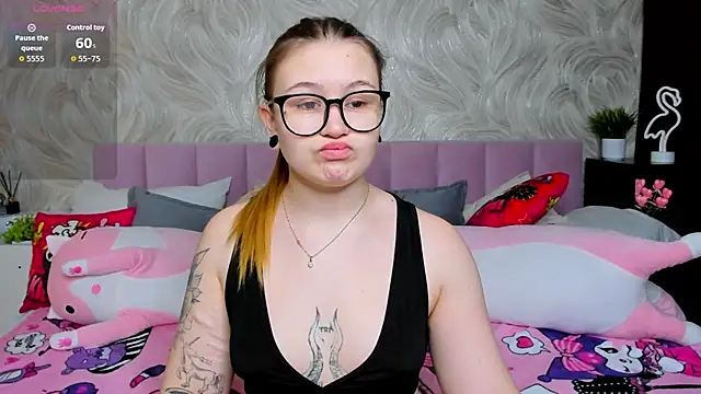 Snapshot of MilanaXHoney chatting on 16, 1, 2026 MilanaXHoney online show from 16, 1, 2026