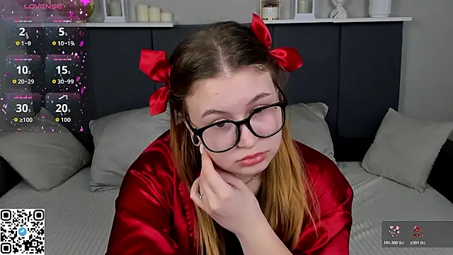 Snapshot of MilanaXHoney chatting on 21, 3, 2026 MilanaXHoney online show from 21, 3, 2026