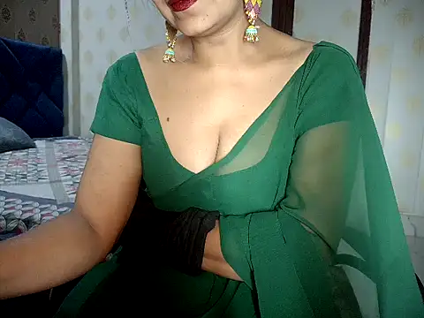 Hotronita123 online show from 24, 6, 2026