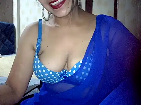 Hotronita123 online show from 2, 7, 2026