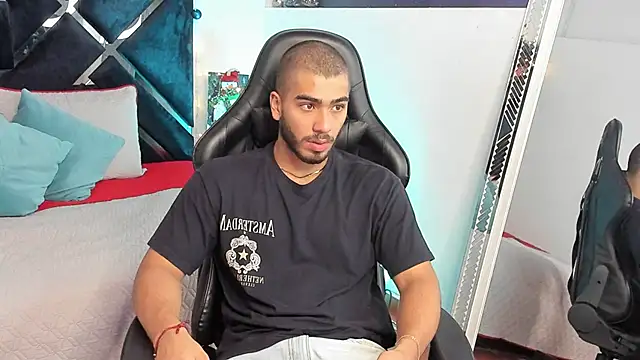 Snapshot of Franco_banderas chatting on 19, 12, 2025 Franco banderas online show from 19, 12, 2025