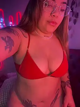 Lindalatina2001 online show from 25, 5, 2026