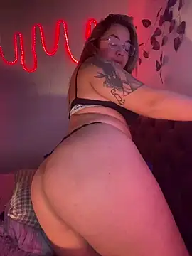 Lindalatina2001 online show from 26, 5, 2026