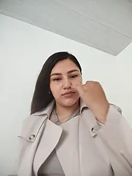 Julia-Blair online show from 1, 5, 2026