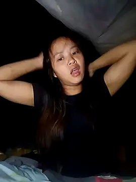 Pretty-haert online show from 4, 12, 2025