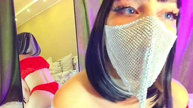 Snapshot of LunaNyan chatting on 4, 12, 2025 LunaNyan online show from 4, 12, 2025