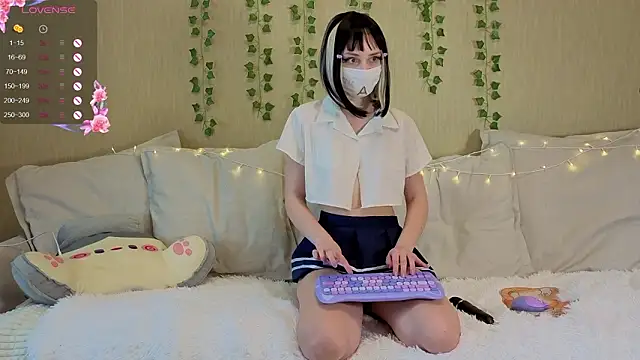 Snapshot of LunaNyan chatting on 13, 2, 2026 LunaNyan online show from 13, 2, 2026