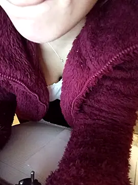 Snapshot of gatitachula93 chatting on 9, 3, 2026 gatitachula93 online show from 9, 3, 2026