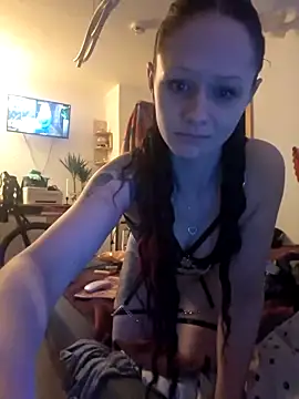 RedTeufelGirl online show from 2, 4, 2026