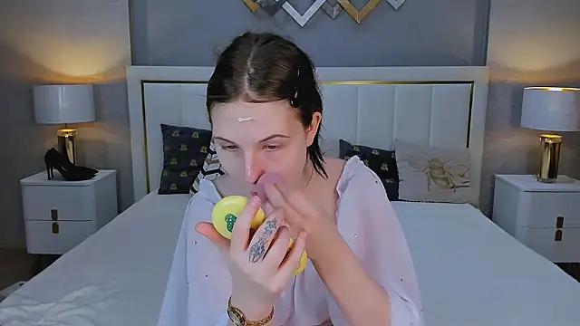 Snapshot of YONA_WINK chatting on 9, 2, 2026 YONA WINK online show from 9, 2, 2026