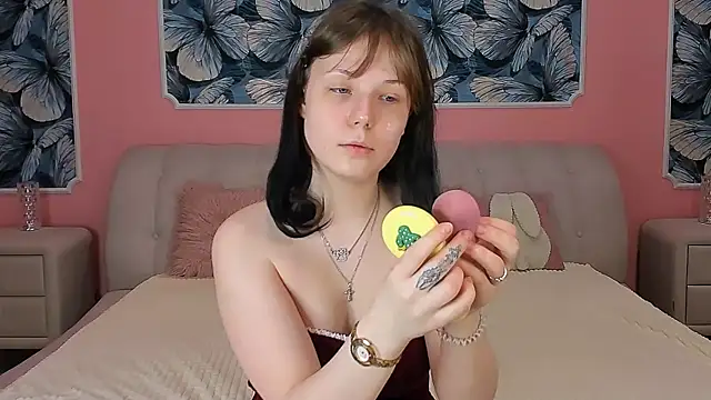 Snapshot of YONA_WINK chatting on 6, 3, 2026 YONA WINK online show from 6, 3, 2026