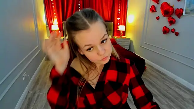 MidnighteAura online show from 8, 3, 2026