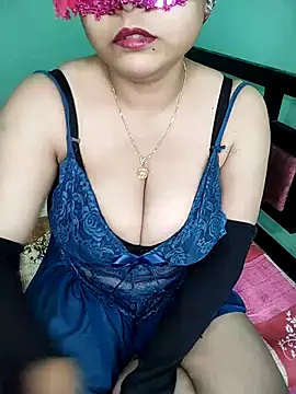 Snapshot of CherrychloeXO chatting on 16, 2, 2026 CherrychloeXO online show from 16, 2, 2026