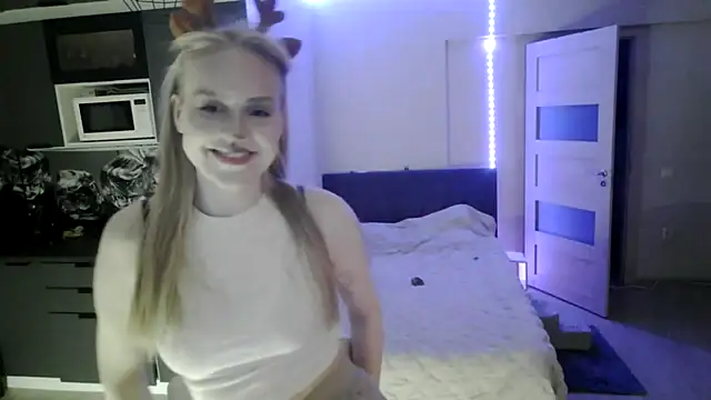 Snapshot of LunaPeony chatting on 22, 2, 2026 LunaPeony online show from 22, 2, 2026