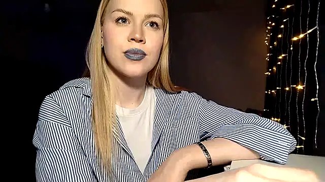 Snapshot of LunaPeony chatting on 14, 3, 2026 LunaPeony online show from 14, 3, 2026