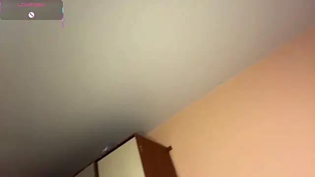 Snapshot of ElliRusk chatting on 1, 3, 2026 ElliRusk online show from 1, 3, 2026