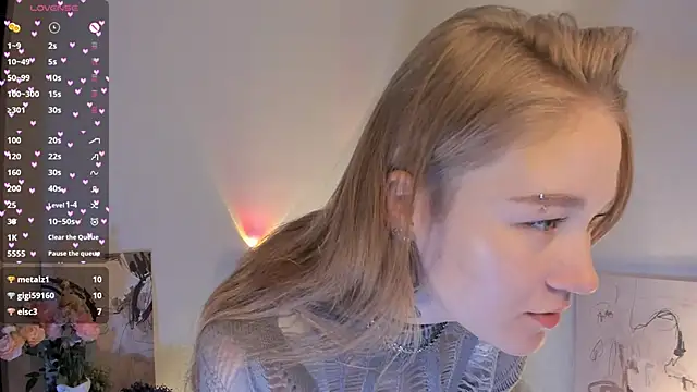 Snapshot of MaireLanda chatting on 20, 12, 2025 MaireLanda online show from 20, 12, 2025