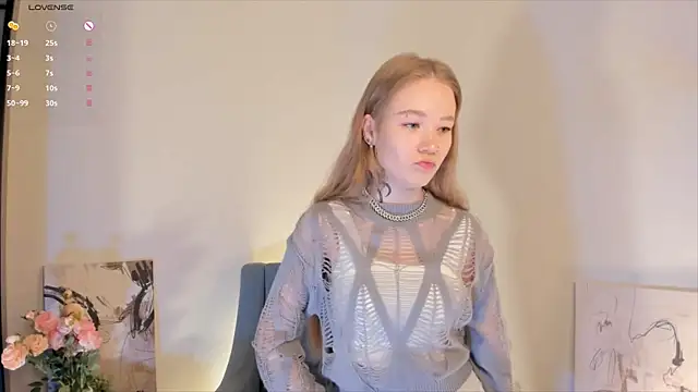 Snapshot of MaireLanda chatting on 23, 12, 2025 MaireLanda online show from 23, 12, 2025