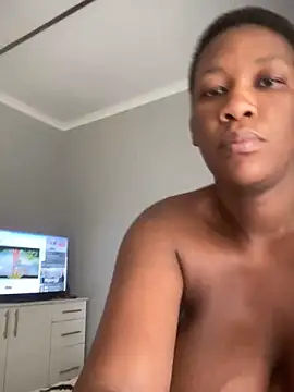 GiantClithpee online show from 18, 12, 2024