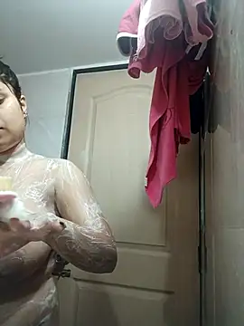 Snapshot of shilpa-singh chatting on 14, 1, 2026 shilpa-singh online show from 14, 1, 2026