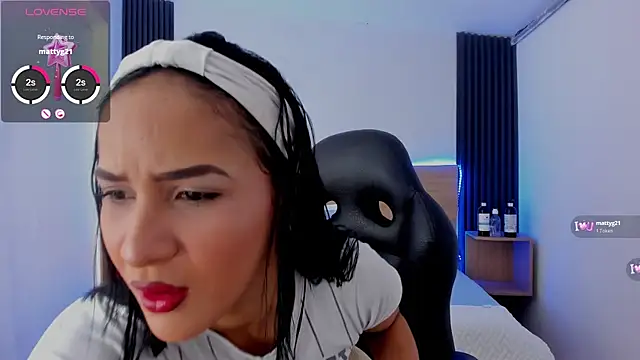 Snapshot of Samantha_luv_ chatting on 1, 2, 2026 Samantha luv online show from 1, 2, 2026