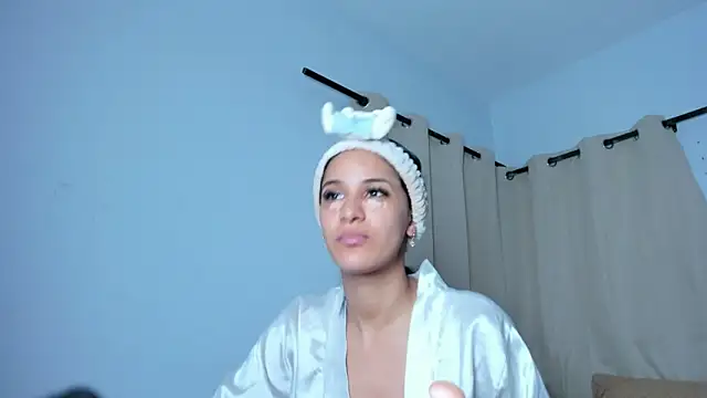 Snapshot of Samantha_luv_ chatting on 23, 3, 2026 Samantha luv online show from 23, 3, 2026