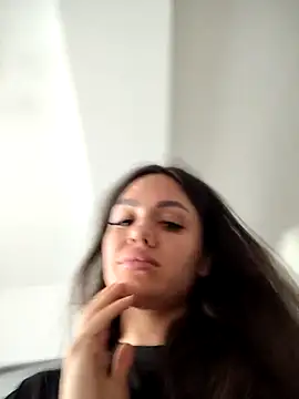 SiennaLuxexx online show from 7, 5, 2026