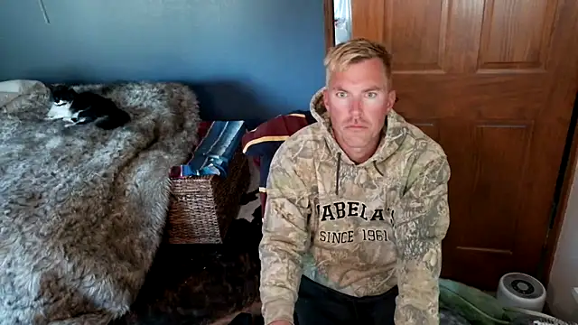 Snapshot of SpunRedneck chatting on 2, 5, 2026 SpunRedneck online show from 2, 5, 2026
