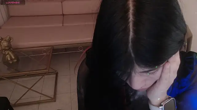 Nina harpper  online show from 21, 2, 2026