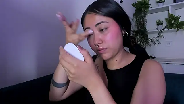 Snapshot of Saelivrae chatting on 5, 8, 2026 Saelivrae online show from 5, 8, 2026