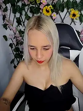 KasumiSophia online show from 28, 4, 2026