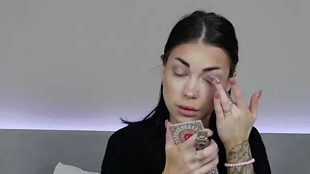 Snapshot of RachaelMils chatting on 23, 12, 2025 RachaelMils online show from 23, 12, 2025