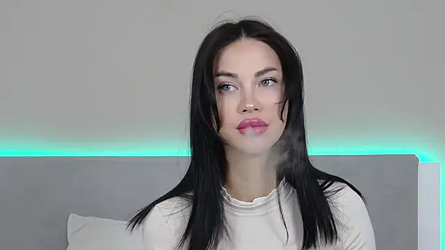 Snapshot of RachaelMils chatting on 6, 3, 2026 RachaelMils online show from 6, 3, 2026