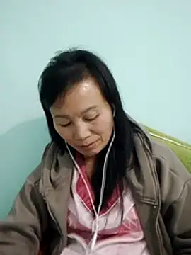 Snapshot of Lili-123k chatting on 16, 12, 2025 Lili-123k online show from 16, 12, 2025