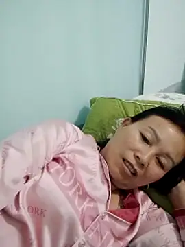 Snapshot of Lili-123k chatting on 20, 12, 2025 Lili-123k online show from 20, 12, 2025