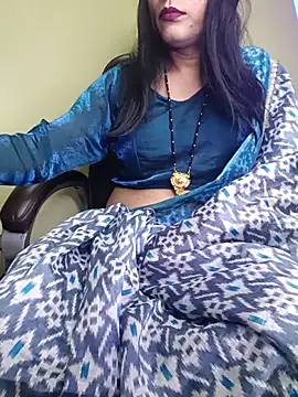 Lovely Ladyboy star online show from 26, 2, 2026