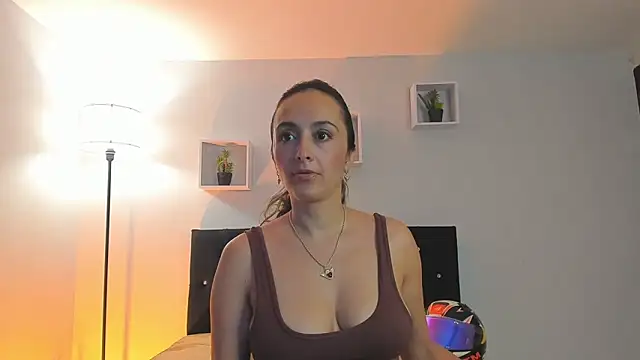 Snapshot of Victoria_Rose_ chatting on 29, 6, 2026 Victoria Rose online show from 29, 6, 2026