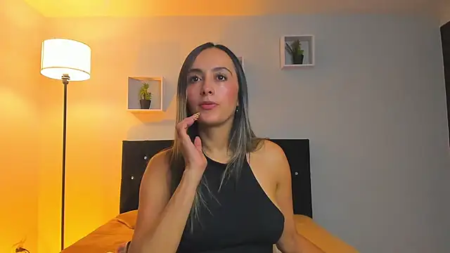 Snapshot of Victoria_Rose_ chatting on 1, 7, 2026 Victoria Rose online show from 1, 7, 2026