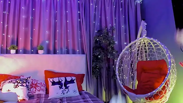 Snapshot of Gina_Gina_love chatting on 7, 3, 2026 Gina Gina love online show from 7, 3, 2026