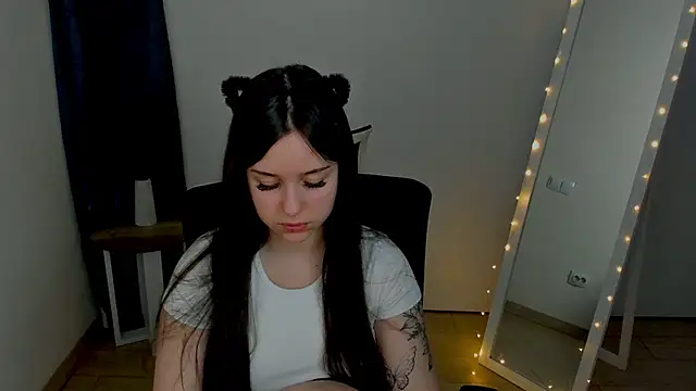 Lilu May online show from 6, 5, 2026