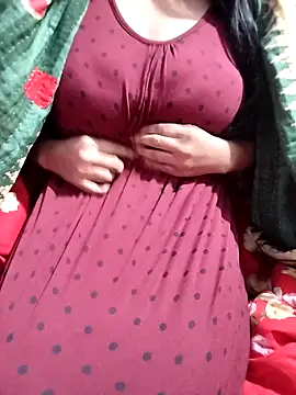 Snapshot of hottyrose69 chatting on 7, 1, 2026 hottyrose69 online show from 7, 1, 2026