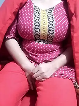 Snapshot of hottyrose69 chatting on 15, 1, 2026 hottyrose69 online show from 15, 1, 2026