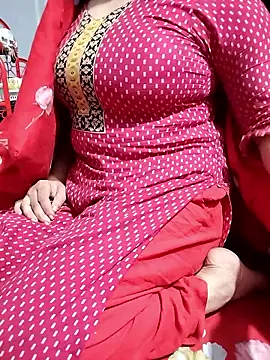 Snapshot of hottyrose69 chatting on 15, 1, 2026 hottyrose69 online show from 15, 1, 2026