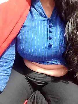 Snapshot of hottyrose69 chatting on 3, 2, 2026 hottyrose69 online show from 3, 2, 2026