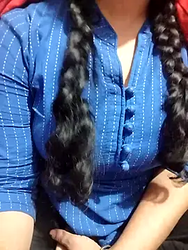 Snapshot of hottyrose69 chatting on 6, 2, 2026 hottyrose69 online show from 6, 2, 2026