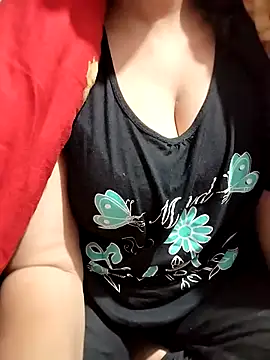 Snapshot of hottyrose69 chatting on 14, 2, 2026 hottyrose69 online show from 14, 2, 2026