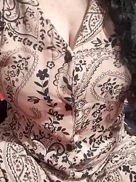 Snapshot of hottyrose69 chatting on 18, 3, 2026 hottyrose69 online show from 18, 3, 2026