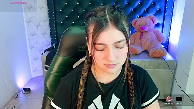Diamond juliana online show from 8, 7, 2026