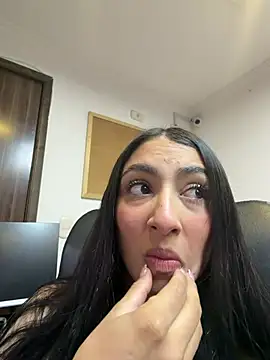 lya  brown online show from 26, 6, 2026