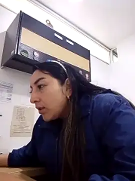 Valeria montana  online show from 15, 1, 2026